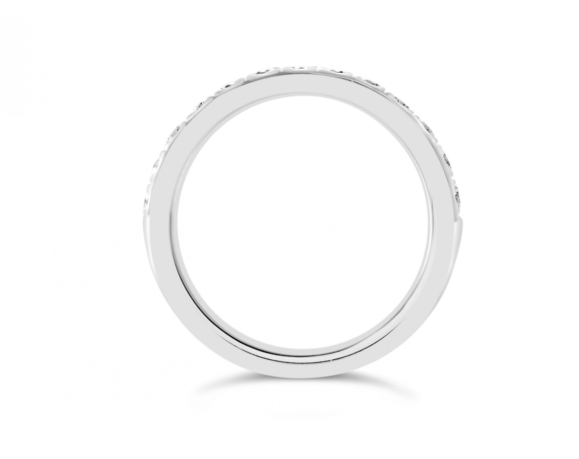 18k white gold 0,59ct* half eternity pave set wedding band