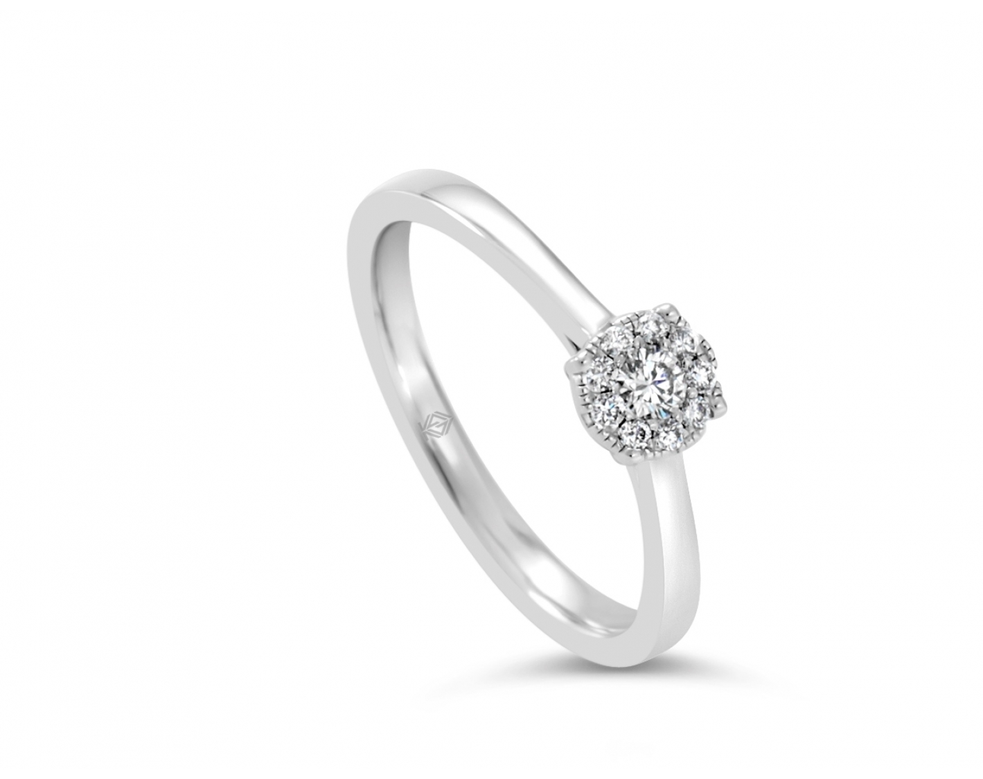18k white gold cathedral illusion set engagement ring