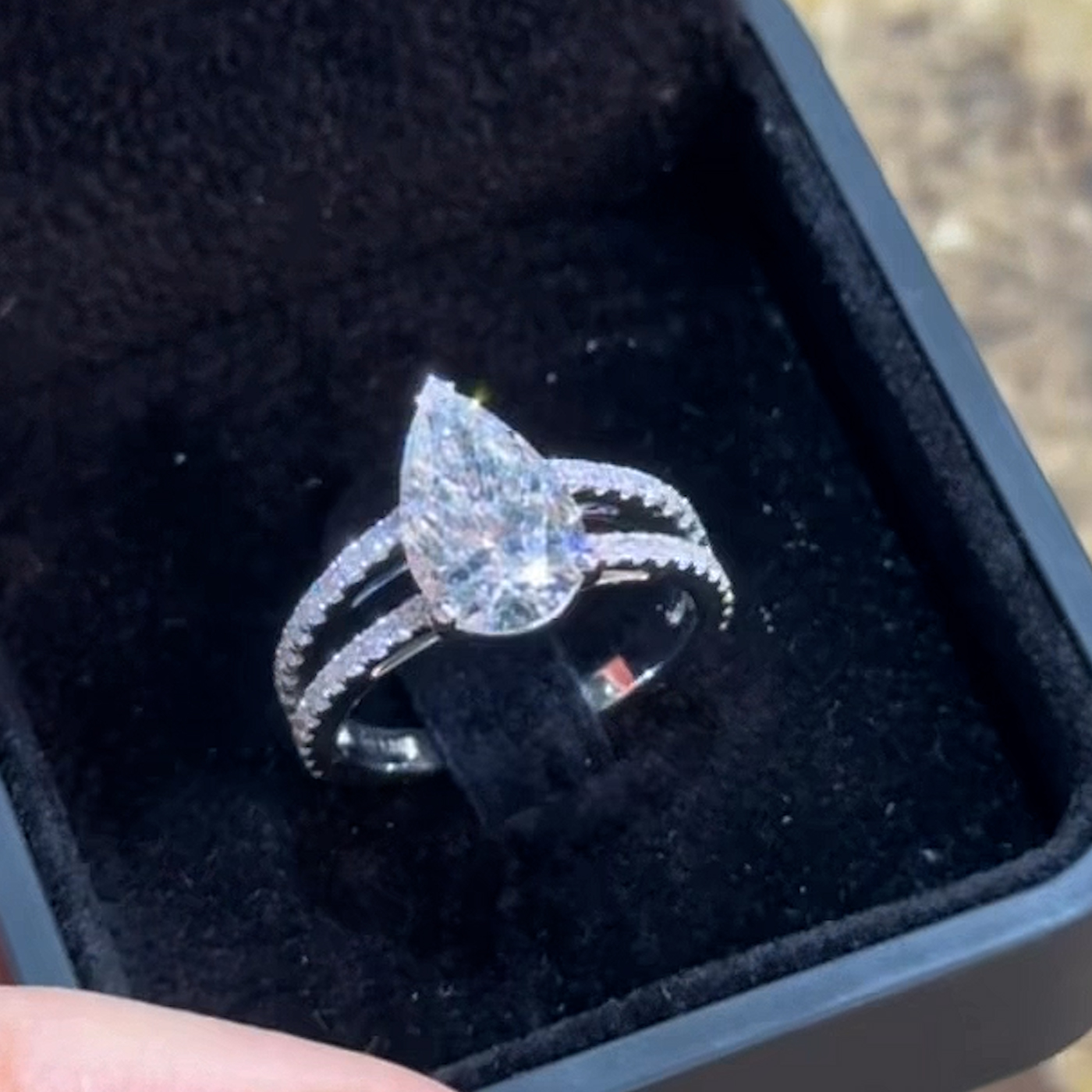 18k white gold pear cut lab-grown split pavé diamond ring