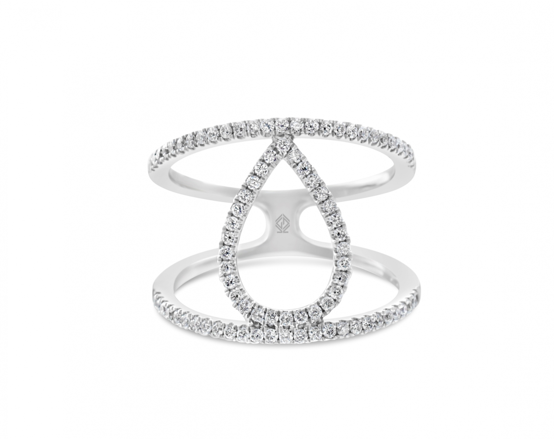 18k white gold pear-fashion round shaped diamond ring