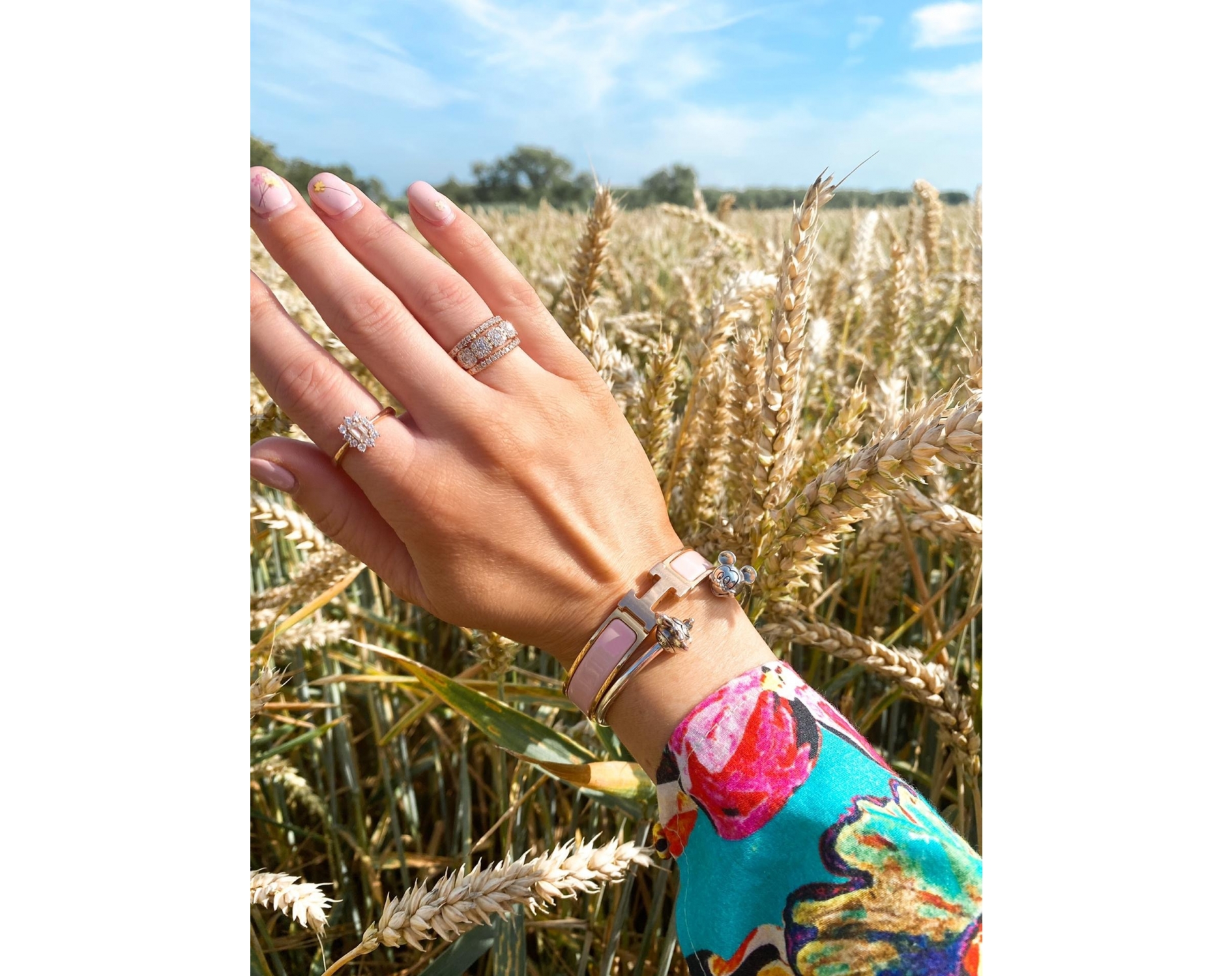 18k yellow gold diamond half eternity ring in pave set 0,20tcw* “seen on @ankatrien”